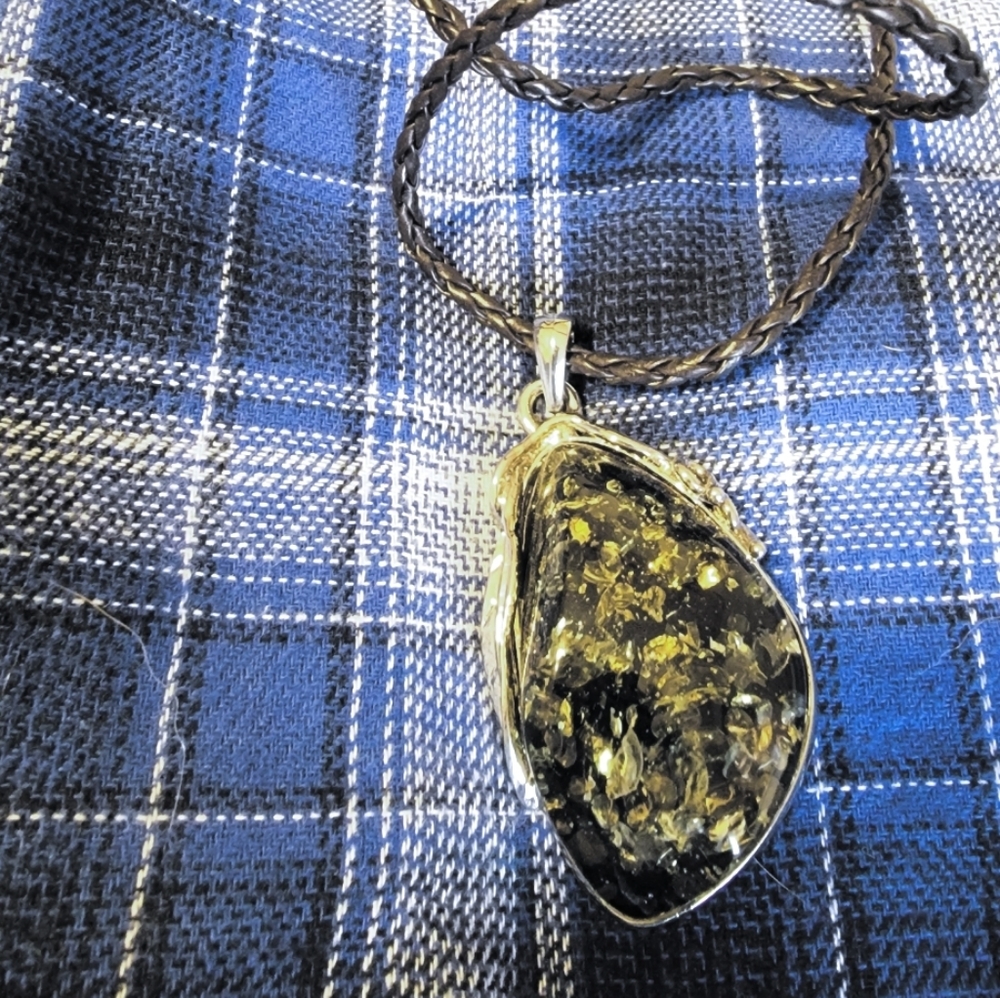 Large stone necklace